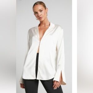 Hayien Shirt - Long Sleeve Plunge in Champagne